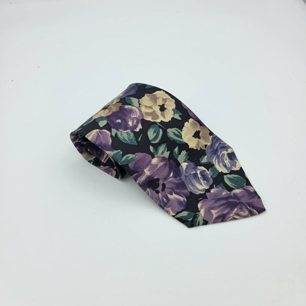 Viaggio Men's Silk Necktie Purple Multicolor Floral Pattern Size 56 x 3.75